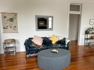 New Orleans Cottage 2 Bed 1 Bath Carseat Included - 6