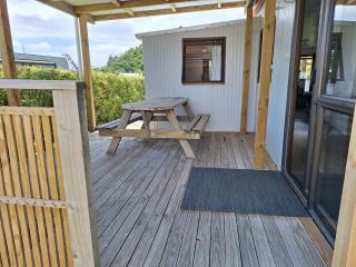 Waikawa Bay Self Contained Cabins - 1