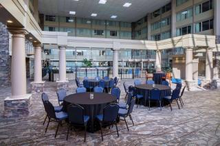 Wyndham Garden Westlake - 1