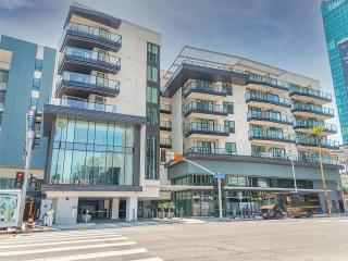 Wallace Luxurious - Los Angeles - 9