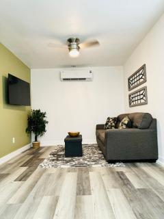 Amazing Cozy Guest House - 4