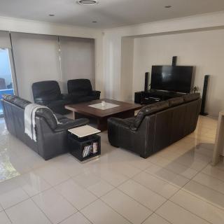 Chevron Island Holiday Home Surfers Paradise Gold Coast - Gold Coast - 3