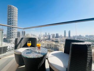 Spacious Spectacular Skyline View in Heart of Dubai - 7