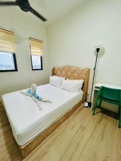 Sunway Gandaria 3BR with Aircond, Wi-Fi, Netflix, Washer, Kitchen - 7