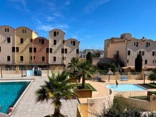 Gruissan: T2 Cabine, Piscine, Parking, Centre, 4/5 pers, Petit Budget - FR-1-796-3 - 3