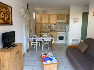 T3 de plain-pied aux Sablons III, Port Leucate. 4 pers. 2*. Terrasse, parking privé et sécurisé. - FR-1-798-25 - 3