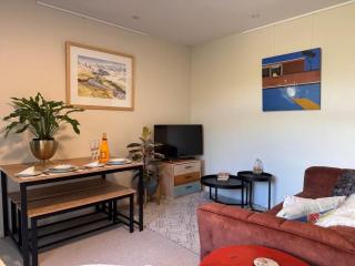 Serene Town Retreat - Methven - 9