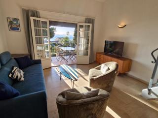 Appartement avec mezzanine, piscine, parking et près de la mer à Sainte-Maxime - FR-1-780-81 - Sainte-Maxime - 2