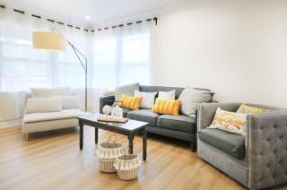 Centrally Located Charming LA Home with Food Scenes - Monterey Park - 2