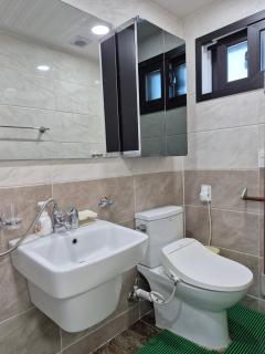 Fine House, 3rooms, 2bathrooms, Subway 7Line, #Elevator, #Seongsu - 1