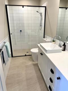 Haven on Hunter Lux Townhouse - 6