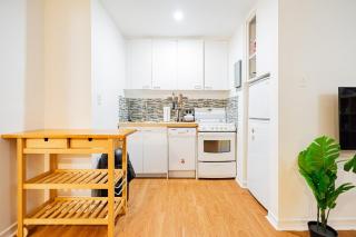 Charmant 1 BD a Mcgill Parking Gratuit - Montreal - 3
