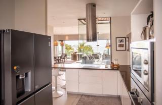 Ocean View Penthouse With Pool, Beach and Sunset - 1