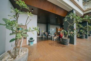 Apartemen Mahogany oleh Halahouse - 2