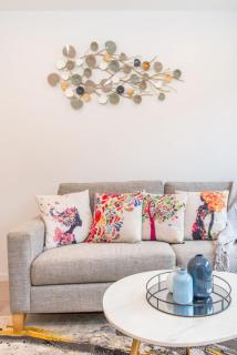 Central Stylish Comfy Studio with Swimming Pool - 4