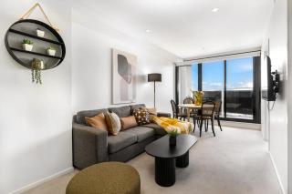 The Heart of City Living with Incredible City & Skytower View Nearby Queen St - Auckland - 2