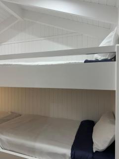 Kingdom Cottages - 6