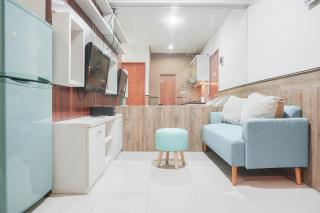 Minimalist and Comfy 2BR at Titanium Square Apartment By Travelio - 2