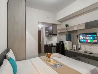 Good and Warm Studio at Transpark Juanda Bekasi Timur Apartment By Travelio - 6
