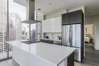 Blueground River North 2bd apartment CHI-1113 - 2