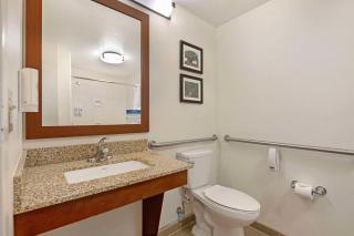 Comfort Suites Downtown - 1