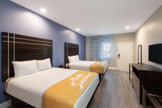 Days Inn & Suites by Wyndham La Porte - La Porte - 4