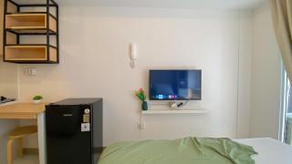 Simply & Comfy Studio Apartment at Tokyo Riverside PIK 2 By Travelio - 3