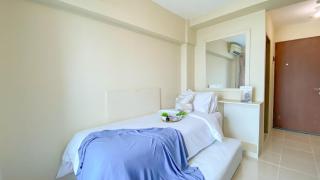 Homey and Best Place Studio Tifolia Apartment By Travelio - 0