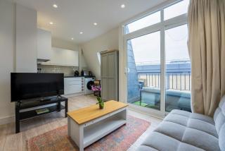 Modern Studio Flat with Balcony in Heart of London - Londra - 5