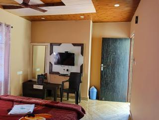Oak wood Homestay Banikhet - Dalhousie - 5