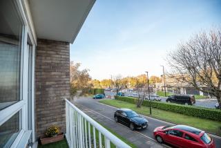 Spacious2Br-Balcony-Parking-25minCentralLondon - London - 5