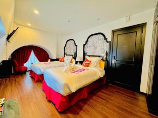 The ORCHID PREMIUM Hotel - 1