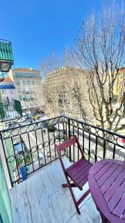 Place Grimaldi, close to beach and restaurants, with balcony - 8