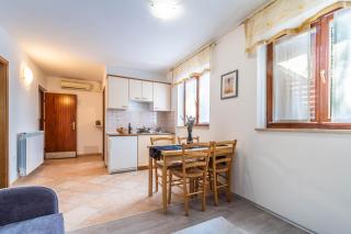 Apartments Percan with Pool - Krnica - 7