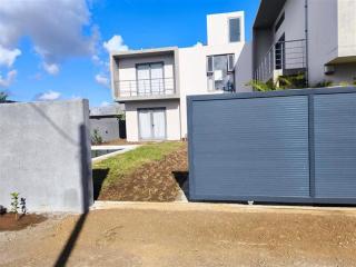 Contemporary villa with pool - 3