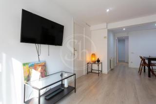 Practico apartamento con terraza en Eixample - 9