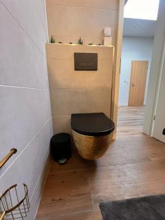 Elegante Dreizimmer-Wohnung - 3