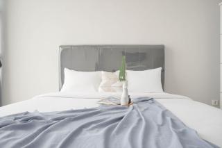 Best Deal and Homey Studio Apartment Majestic Point Serpong By Travelio - 7