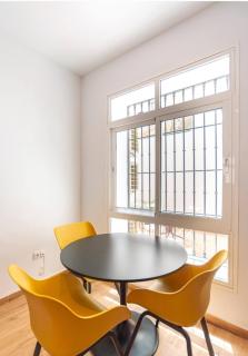 Stylish Malaga 2 Bedroom with Patio - Málaga - 5