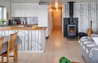 Stunning Home In Bleik With Lake View - 2