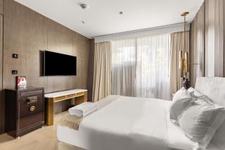 FIVE Palm Jumeirah Dubai Apartment with Private Pool - Dubai - 1