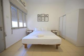 Geula Beach -- 1 Bedroom Seaside Apartment By Vacay - Tel Aviv - 6