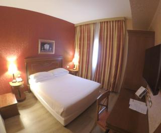 Zanhotel Europa - Bolonia - 8