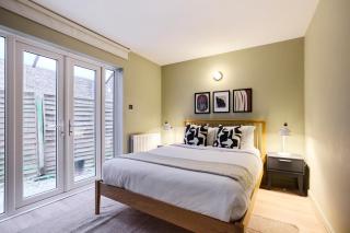 The Wray Crescent Hideout - Stylish 4BDR with Parking - Londra - 4