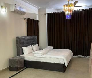 Executive Grand Royal - Islamabad - 2