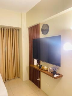 The South Studio by Horizons 101 - 3