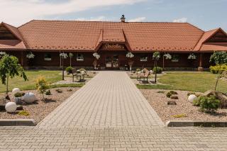 Centrum Aktywnego Wypoczynku Borek - 1