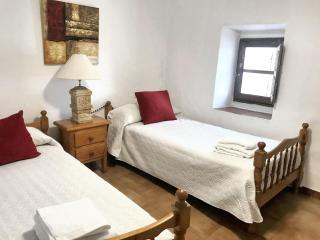 Spacious House in Benalauría with Fireplace - 1