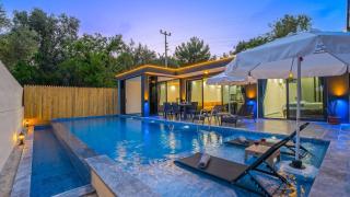 Islamlar Village 2 Bedroom Villa Private outdoor and indoor pool - 3