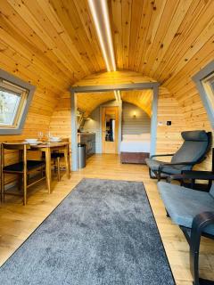 Plum Tree Pod - Fort William - 0